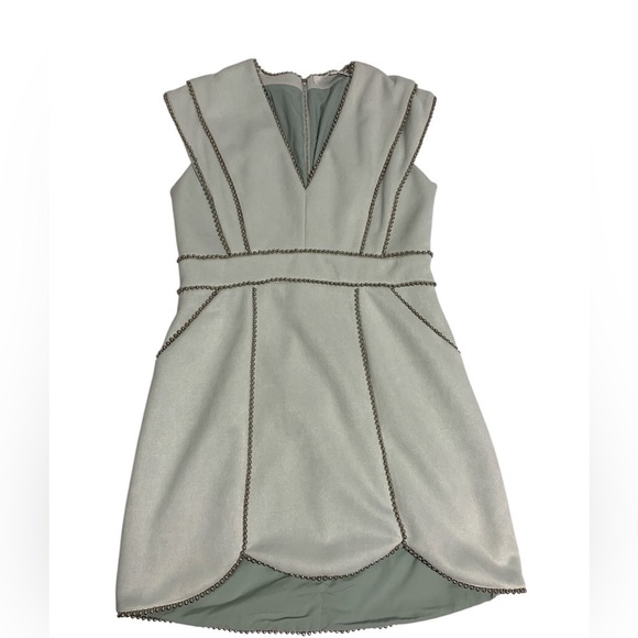 Elliatt Mint Green V Neck Beaded Detail Zip Back Scallop Front Pocket Dress SZ L - Picture 2 of 11